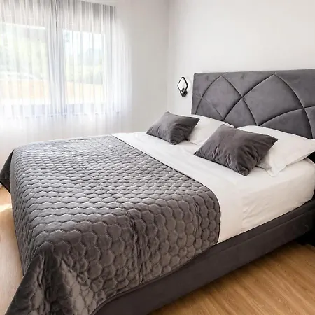 Villa Story, With Heated Pool Privlaka (Zadar)